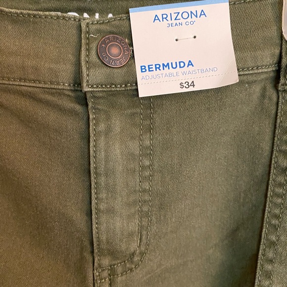 NWT Arizona Jean Co women’s Bermuda shorts size 16 1/2 plus, color Colorado Sage - Picture 13 of 13